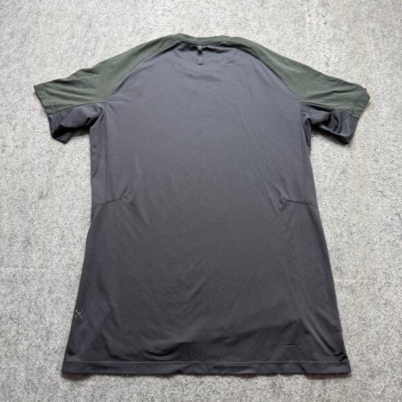Lululemon T-Shirt Men L Green Gray Colorblock Crew Neck Stretch Short Sleeve - Picture 5 of 12
